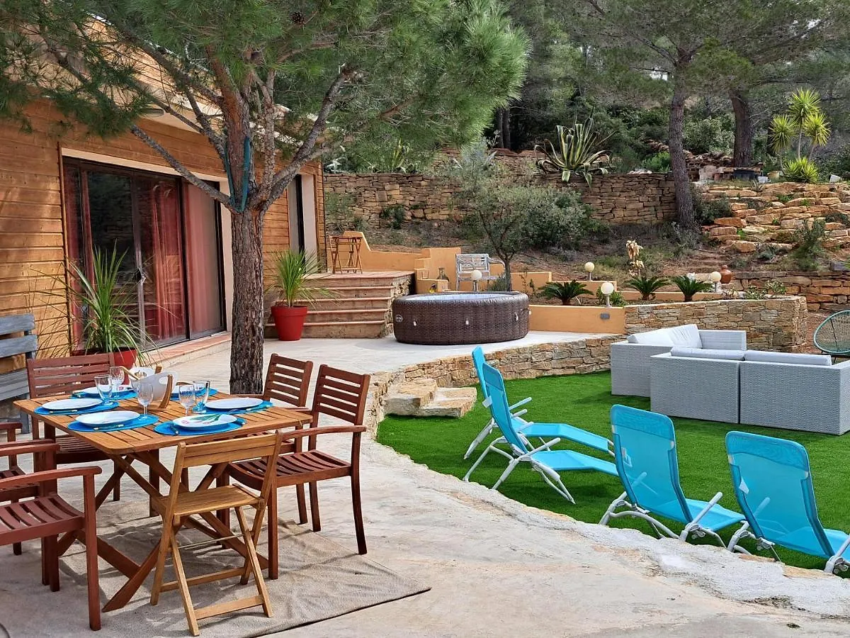 Villa Avec Jacuzzi Sur Les Hauteurs De La Ciotat Ceyreste 0*,  France