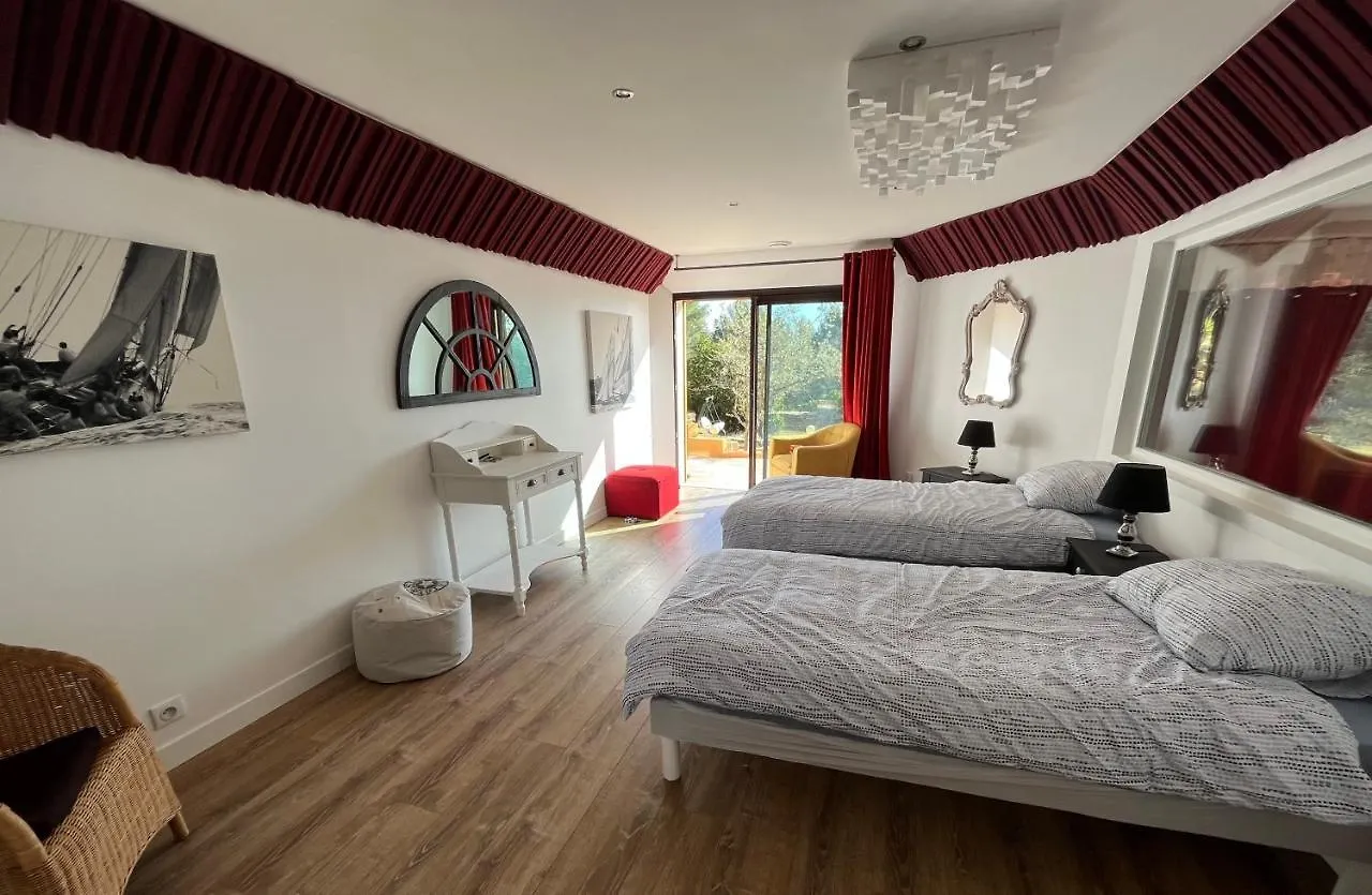 Villa Avec Jacuzzi Sur Les Hauteurs De La Ciotat Ceyreste